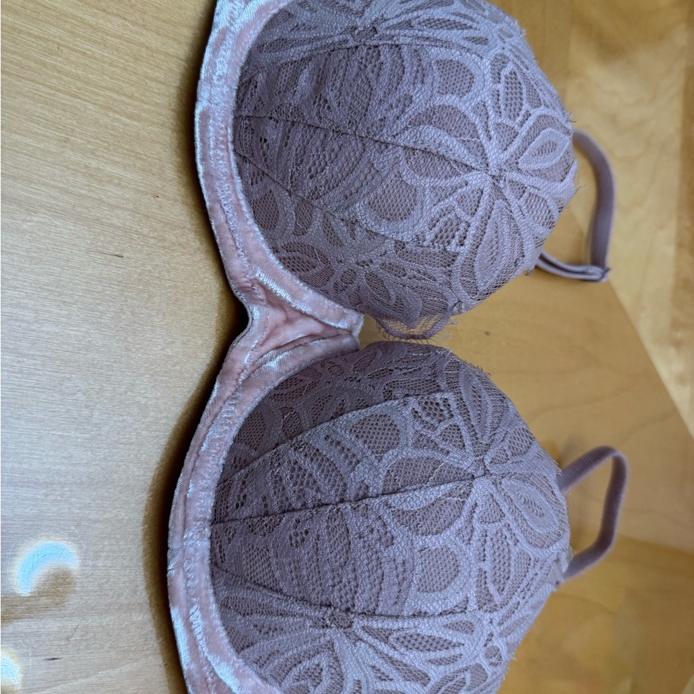 Victoria's Secret Mauve Lace Bra
